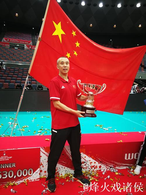 无人喝彩的中国奥运冠军：夺金时教练离场，独自庆祝荣光